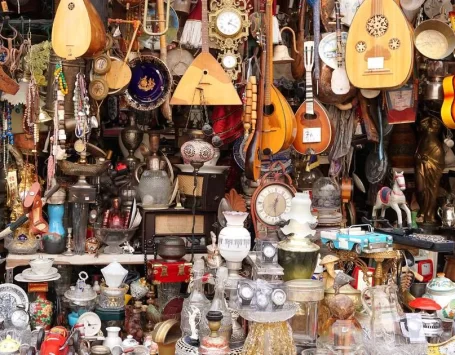 MONASRTIRAKI FLEA MARKET