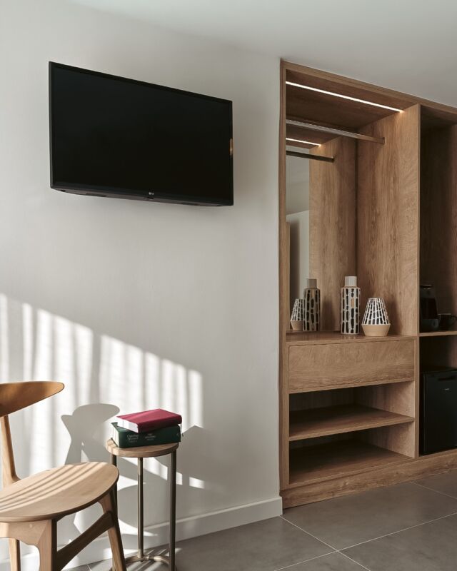 Discovering The True Meaning Of Hospitality🤍
.
.
.
Check out our website for more information

https://www.nlh.gr/

#nlhhotels #nlhcityhotels #hotels #boutiquehotel